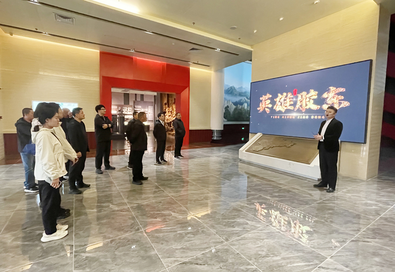 山東出版實業煙臺分公司黨支部開展 “傳承紅色基因，積蓄奮進力量”主題黨日活動